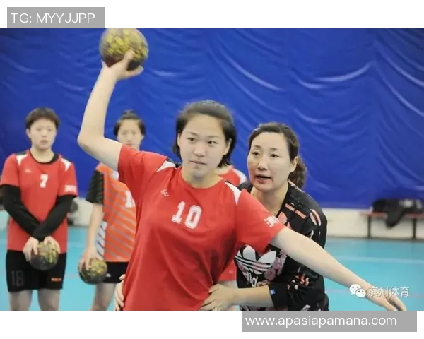 与刘娜对话回顾她的排球生涯与成长历程的精彩瞬间 与刘娜对话回顾她的排球生涯与成长历程的精彩瞬间